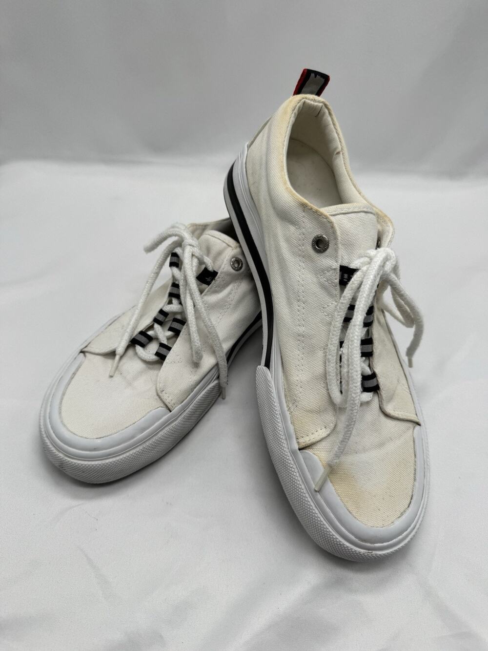 Eddie Bauer Women’s Canvas sneakers white Shoes Boat Shoes Preppy Old Money 9.5